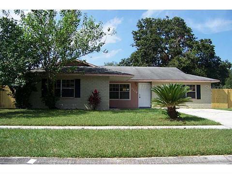 5210 Burr Pl, Seffner, FL 33584 photo 1