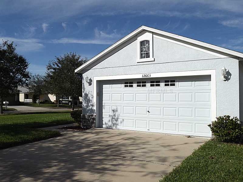 12663 Evington Point Dr, Riverview, FL 33579 photo 1