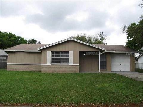 604 Highview Cir S, Brandon, FL 33510 photo 1