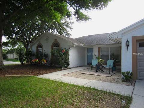 10402 Tara Dr, Riverview, FL 33578 photo 1