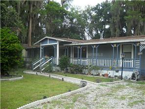 1004 Helena St, Lutz, FL 33548 photo 1