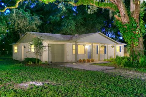 217 S Taylor Rd, Seffner, FL 33584 photo 1