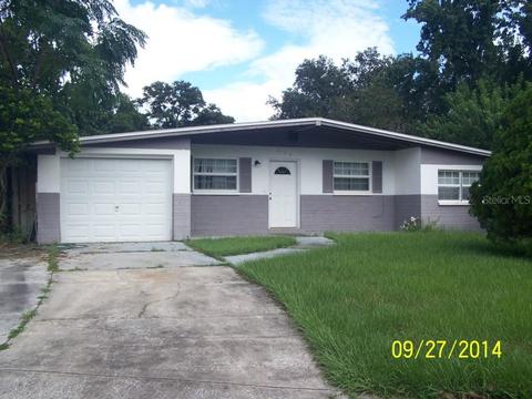 213 N Harmony Ln S, Brandon, FL 33511 photo 1