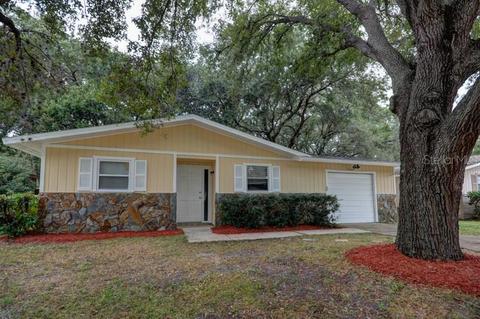 2064 Red Cedar Ln E, Clearwater, FL 33763 photo 1