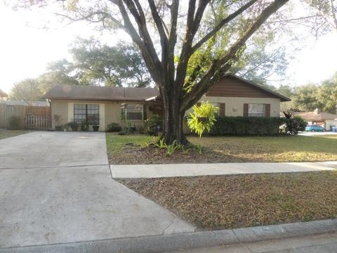 5216 Burr Pl, Seffner, FL 33584 photo 1