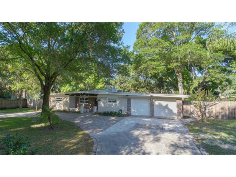 16110 Highland Ave, Lutz, FL 33548 photo 1