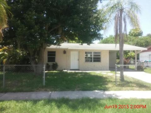 2312 19th St E, Bradenton, FL 34208 photo 1