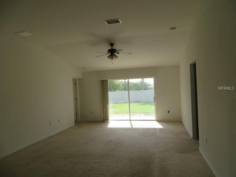 7525 Turtle View Dr, Ruskin, FL 33573 photo 1