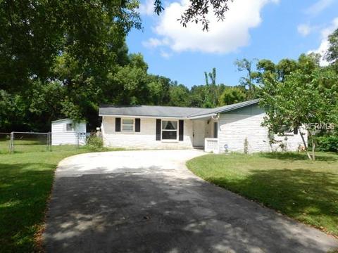 818 Pecan Dr, Seffner, FL 33584 photo 1