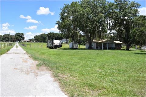 604 N Dover Rd, Dover, FL 33527 photo 1
