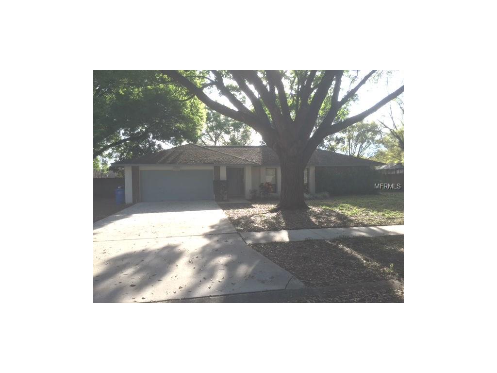 111 Halton Cir, Seffner, FL 33584 photo 1