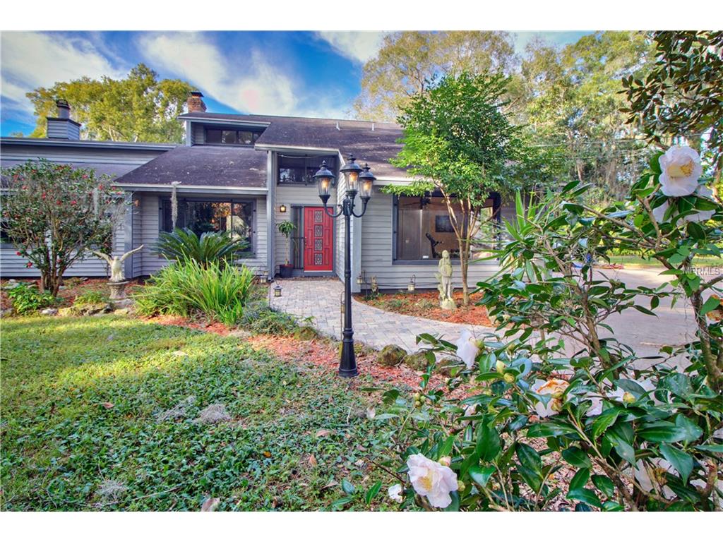 1406 Memory Ln, Lutz, FL 33549 photo 1
