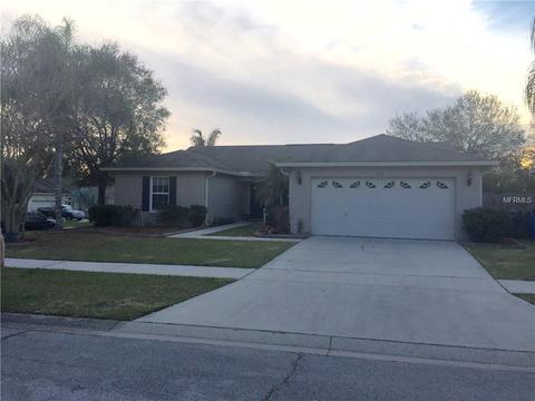 926 Wicketrun Dr, Brandon, FL 33510 photo 1