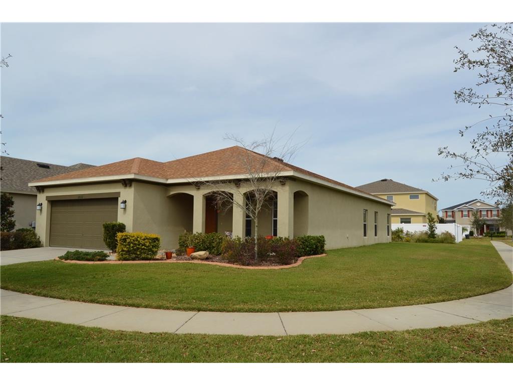 2822 Maple Brook Loop, Lutz, FL 33558 photo 1