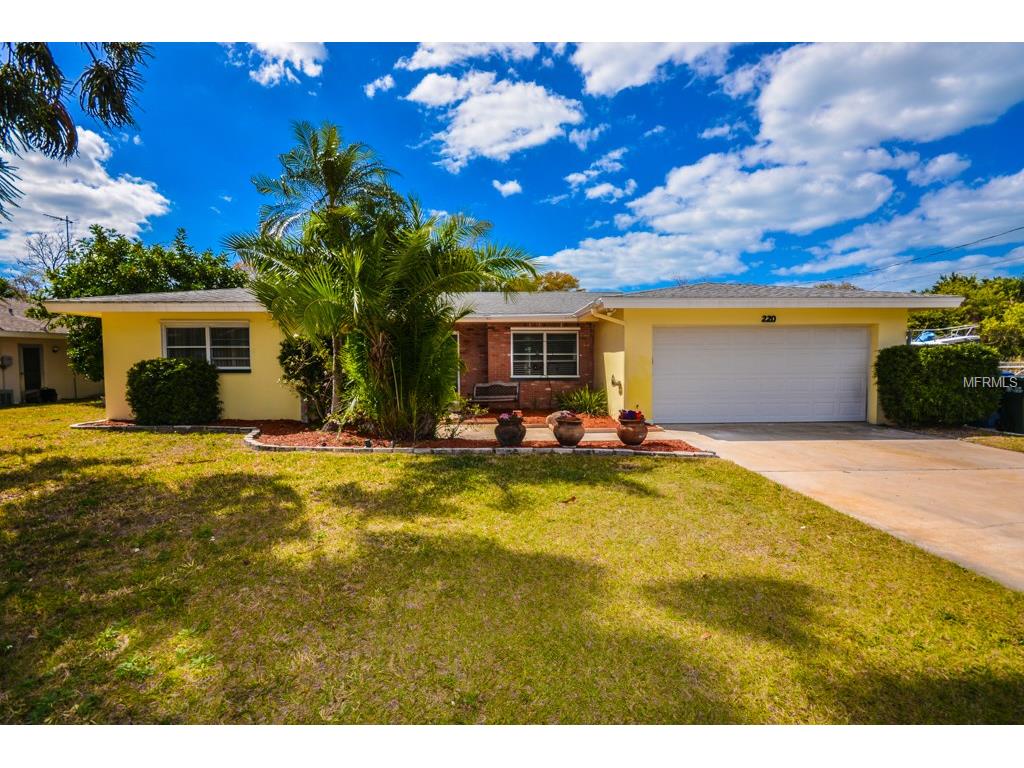 220 Gatewood Dr, Largo, FL 33770 photo 1
