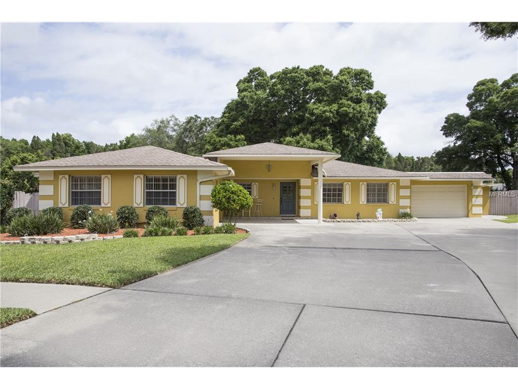 2502 Astro Pl, Seffner, FL 33584 photo 1