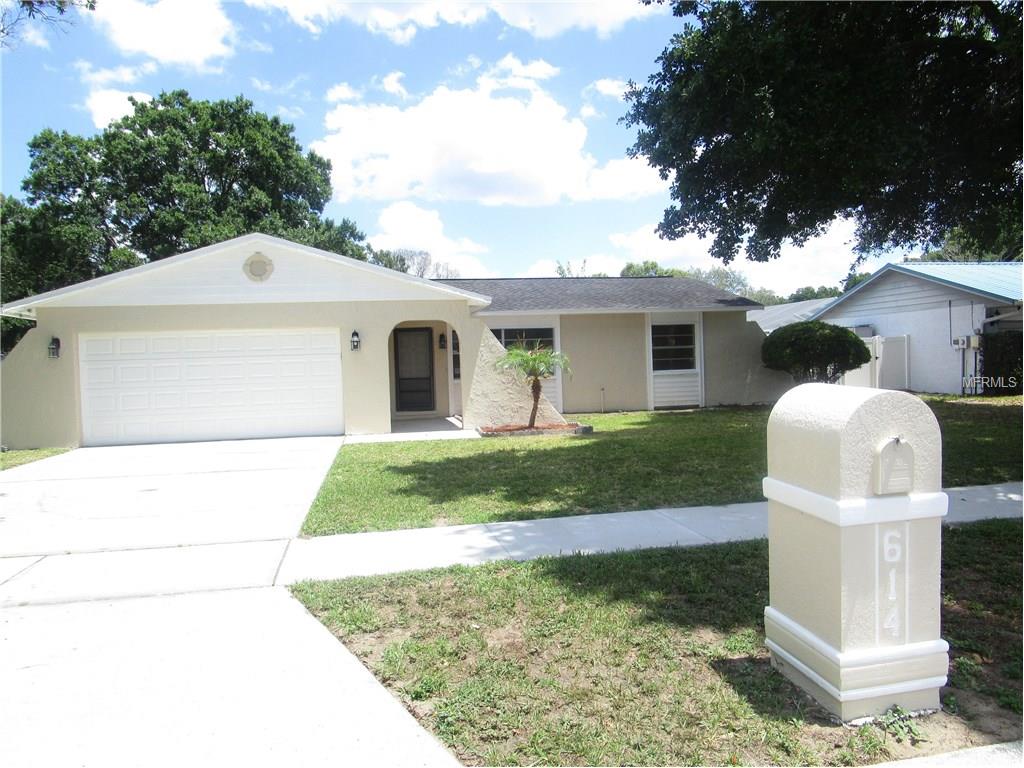 614 Red Robin Rd, Seffner, FL 33584 photo 1