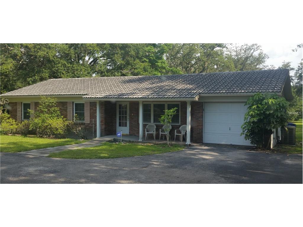 1819 Vandervort Rd, Lutz, FL 33549 photo 1