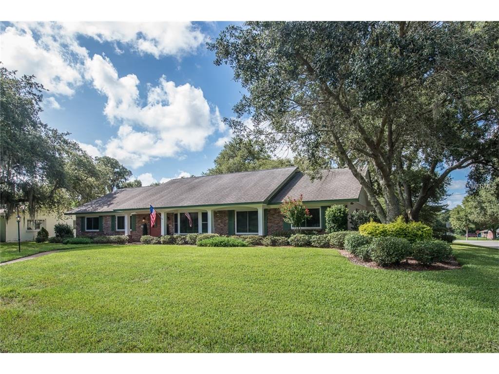 121 Ashbrook Dr, Brandon, FL 33511 photo 1