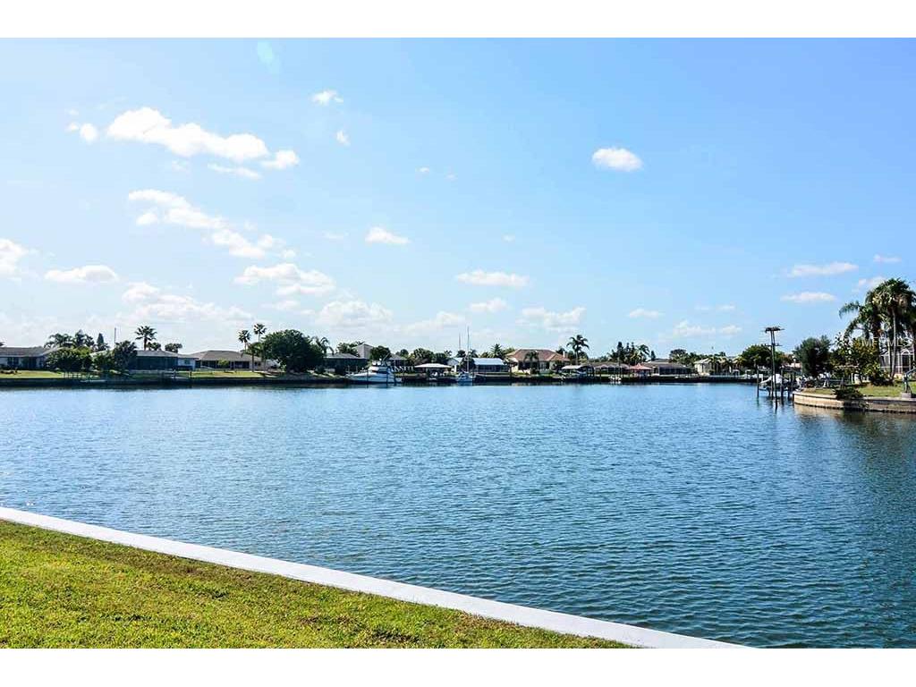 1008 Apollo Beach Blvd #111, Apollo Beach, FL 33572 photo 1