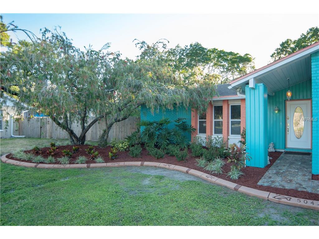 504 Pine Ln, Brandon, FL 33511 photo 1