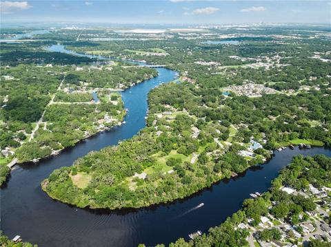8318 Alafia Pointe Dr, Riverview, FL 33578 photo 1