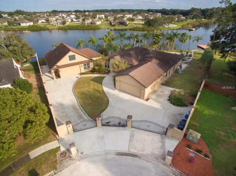 2913 Spaniel Ln, Seffner, FL 33584 photo 1