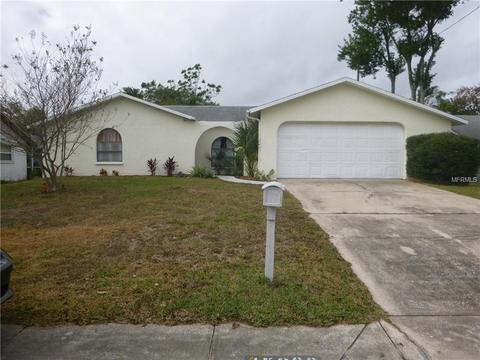 15933 Villa Dr, Hudson, FL 34667 photo 1