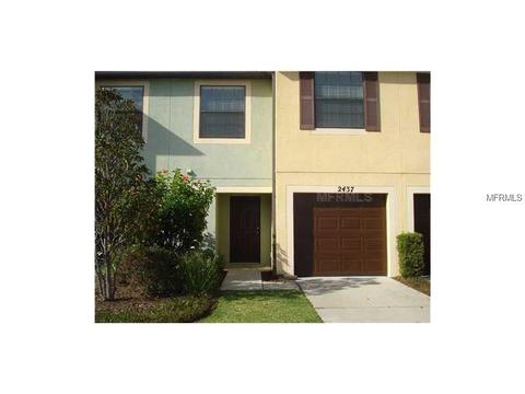 2437 Edgewater Falls Dr, Brandon, FL 33511 photo 1