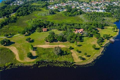 529 E County Line Rd, Lutz, FL 33549 photo 1