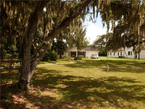 847 Knowles Rd, Brandon, FL 33511 photo 1