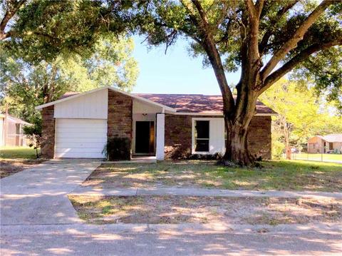 1111 Tiburon Dr, Seffner, FL 33584 photo 1