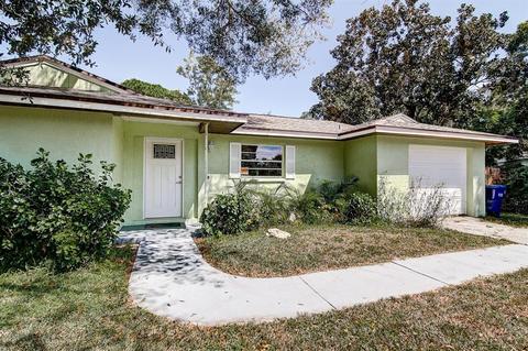 1873 Pine St, Largo, FL 33774 photo 1