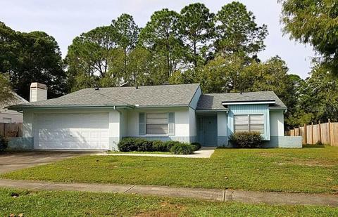 17536 Willow Pond Dr, Lutz, FL 33549 photo 1