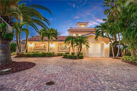 842 Bay Point Dr, Madeira Beach, FL 33708 photo 1