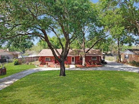 712 Knowles Rd, Brandon, FL 33511 photo 1