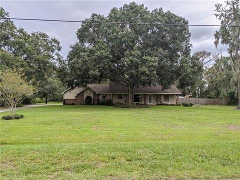 504 Cloverleaf Dr, Lithia, FL 33547 photo 1