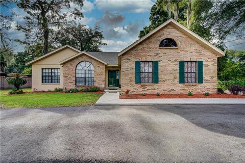5548 Pine St, Seffner, FL 33584 photo 1