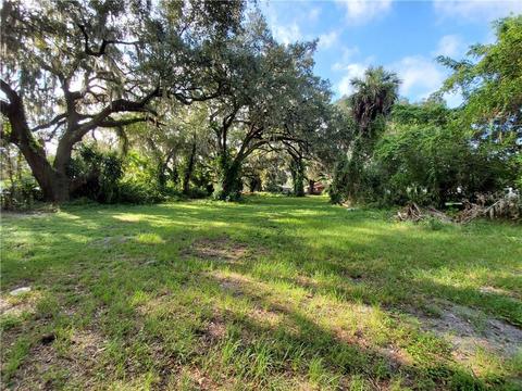 2027 30th Ave E, Bradenton, FL 34208 photo 1