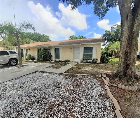 706 Sunbright Dr, Seffner, FL 33584 photo 1