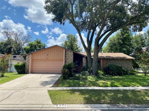 3211 King William Cir, Seffner, FL 33584 photo 1