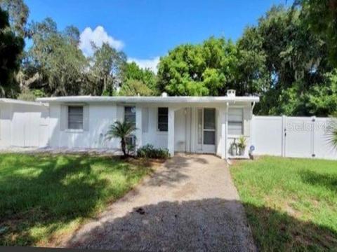 3085 Cedar Rd, Venice, FL 34293 photo 1