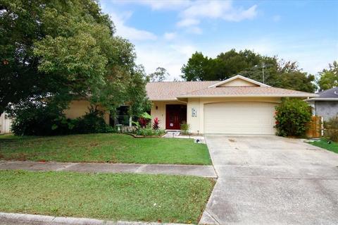 8105 Roxboro Dr, Hudson, FL 34667 photo 1