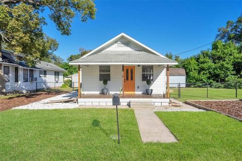 415 Michigan Ave, Eustis, FL 32726 photo 1