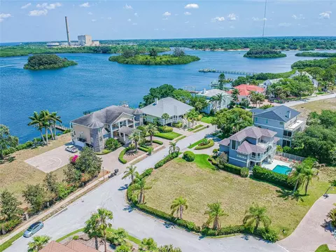 Ketch Court, Tarpon Springs, FL 34689