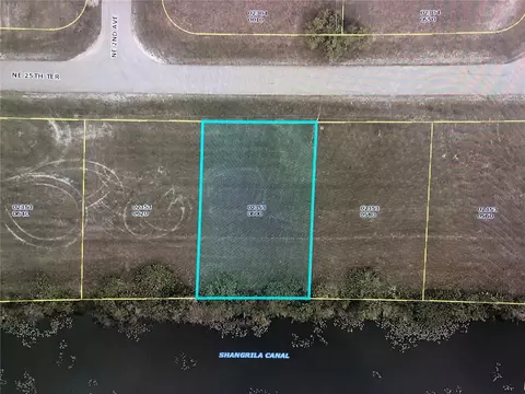 204 NE 25th Ter, Cape Coral, FL 33909