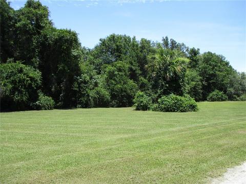 9005 E Island Dr, Inverness, FL 34450