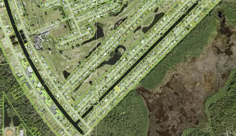 28 Annapolis Ln, Rotonda West, FL 33947
