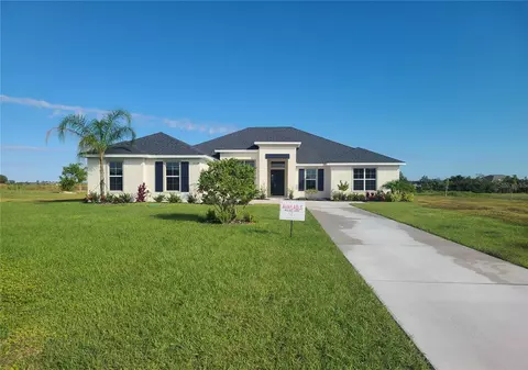 5115 Lake Toscana Dr, Wimauma, FL 33598