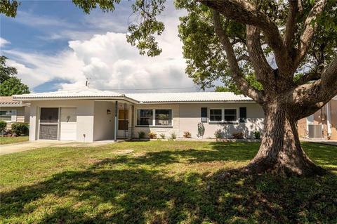 2316 Forest Dr, Clearwater, FL 33763 photo 1